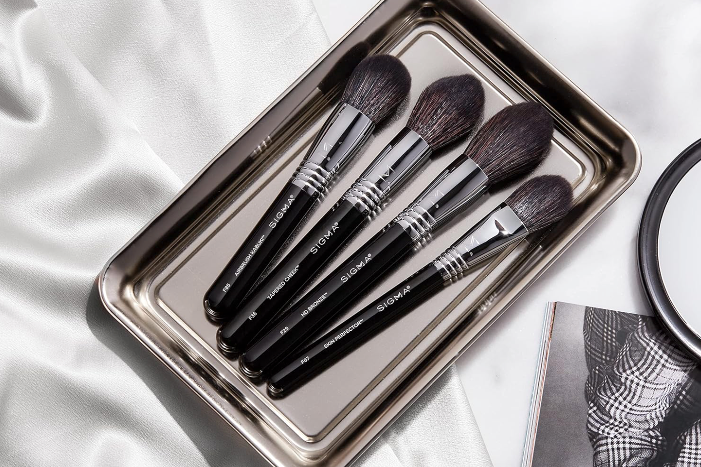 Sigma Beauty (F29) HD Bronze Brush