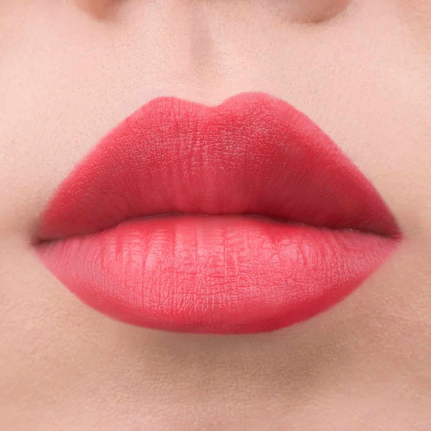 oira Cosmetics Lip Exposure Pencil