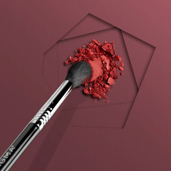 Sigma Beauty (E49) Mini Medium Tapered Blending Brush