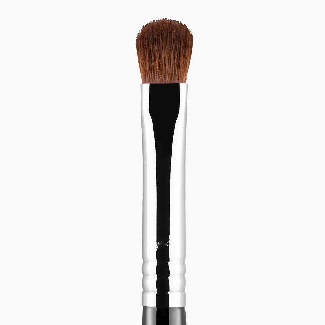 Sigma Beauty E54 Medium Sweeper Makeup Brush - oddros.shop
