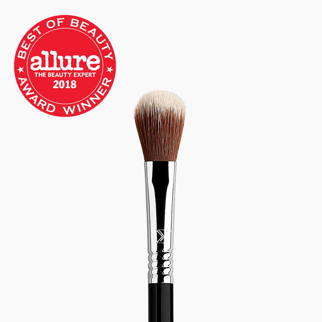 Sigma Beauty F03 - High Cheekbone Highlighter™ - oddros.shop